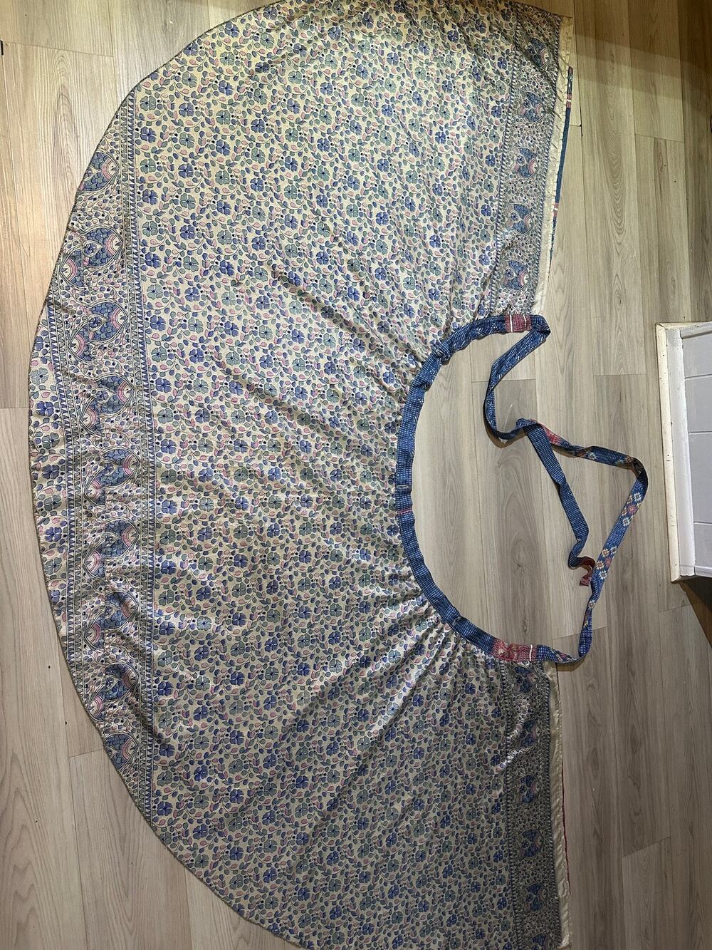 Darn Good Yarn Sari Silk Wrap Skirt Reversible Floral Fish Blue Cream Womens